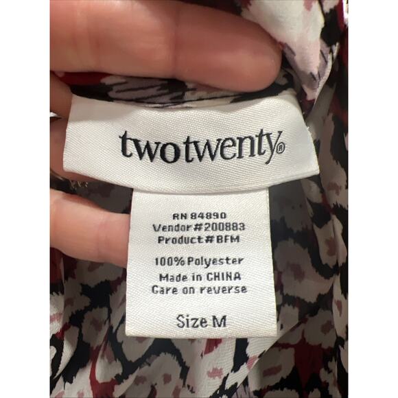 Two Twenty Red Pink White Floral Blouse Chiffon Shear Blouse Medium - Picture 6 of 6